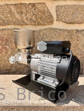 Molino Triturador Maíz Seco y Húmedo Arepas Eléctrico 0,5 Hp - 00805 - GARHE