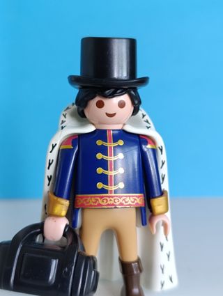 Playmobil noble victoriano con capa