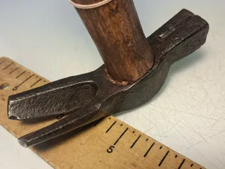 Martillo carpintero antiguo madera