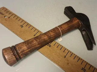 Martillo carpintero antiguo madera