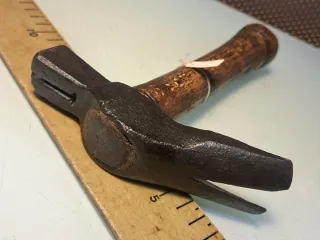 Martillo carpintero antiguo madera