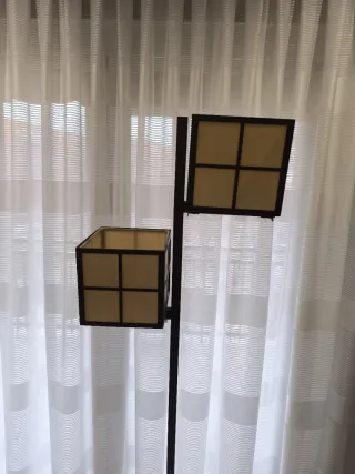 Lámpara de pie moderna