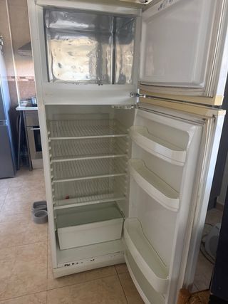 Frigorífico Whirlpool blanco