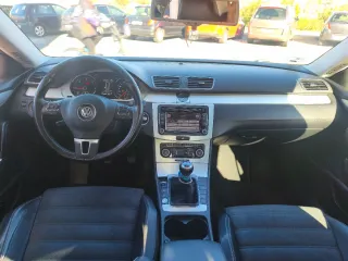 Volkswagen Passat CC 2011