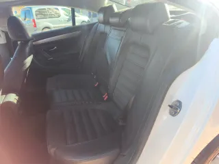 Volkswagen Passat CC 2011