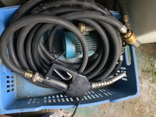 Surtidor de combustible poco uso