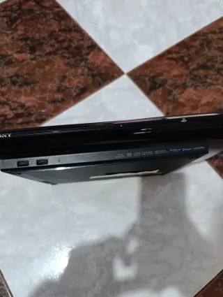 PlayStation 3 Super Slim Negra 500GB