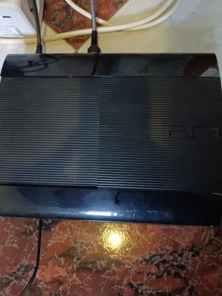 PlayStation 3 Super Slim Negra 500GB