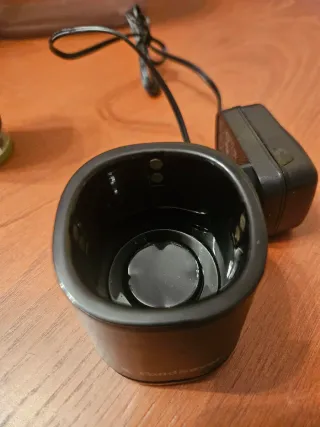 FoodSaver Portátil + Recipiente (Para Reparar)