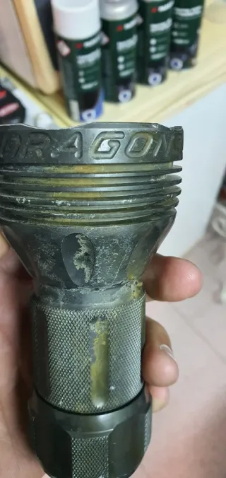 Linterna de buceo profesional