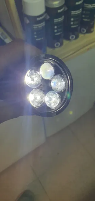 Linterna de buceo profesional