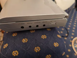 Reproductor DVD Portátil Nevir