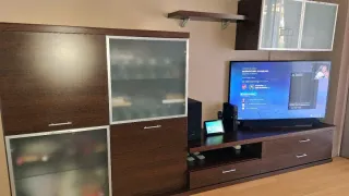 Mueble de comedor madera y cristal