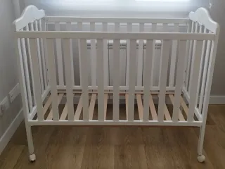 Cuna Micuna bebé con colchón