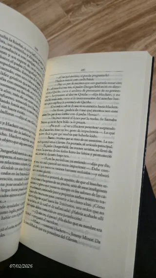 Órdenes sagradas (Quirke 6)