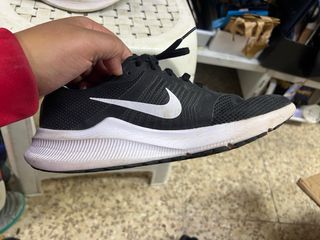 Nike Zapatillas Negras y Blancas