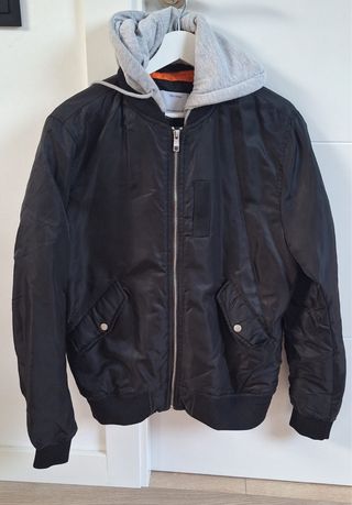 Cazadora Bomber Bershka Talla M