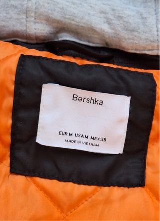 Cazadora Bomber Bershka Talla M