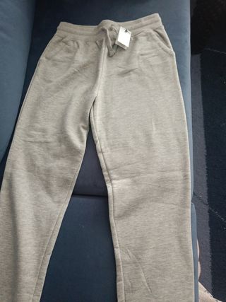 Pantalón chándal sin estrenar