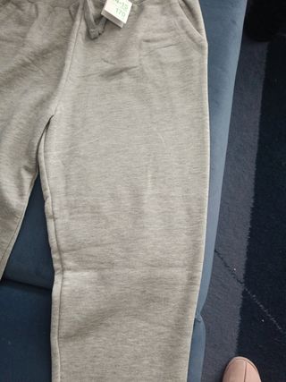 Pantalón chándal sin estrenar