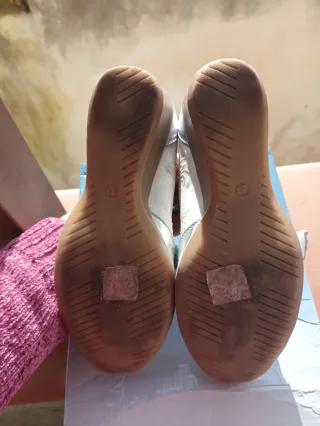 Scarpe Miss Marines donna argento e bianche.