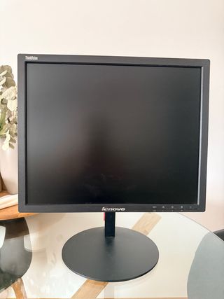 Pantalla Lenovo ThinkVision Negra