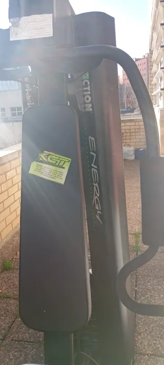 Máquina de gimnasio multifunción BH Proaction