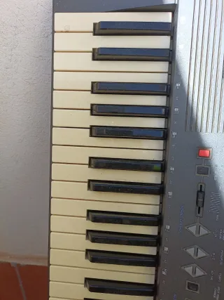 Teclado Yamaha PSR-200