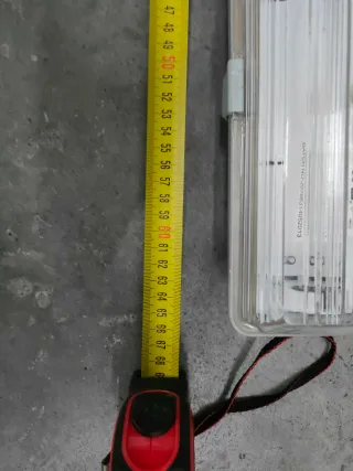 Lámpara fluorescente industrial