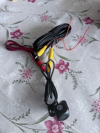 Cámara trasera coche con cables