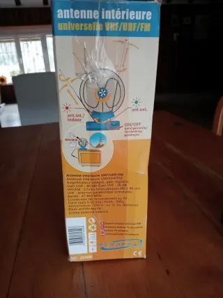 Antena Interior VHF/UHF/FM Universal