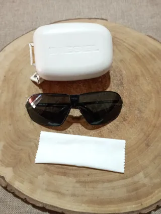 Occhiali da sole Diesel