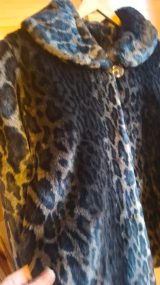 Pelliccia ecologica maculata tg. 42