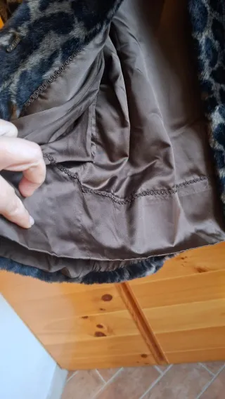 Pelliccia ecologica maculata tg. 42