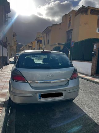 Opel Astra 2009
