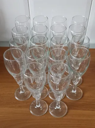 Copas de champán de cristal tallado