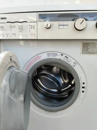 Lavadora Zanussi ZWDD 110