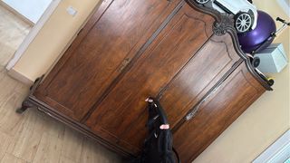 Armario antiguo de madera