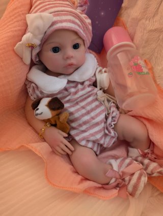 Reborn de silicona entera en niña