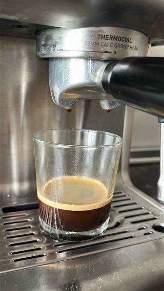 Cafetera Breville Barista Max