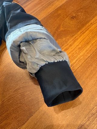 Chaqueta T8. Impermeable y cortavientos Quechua.