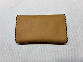 Porta tabacco in pelle cucito a mano