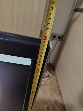 Televisor Toshiba Negro y Plateado