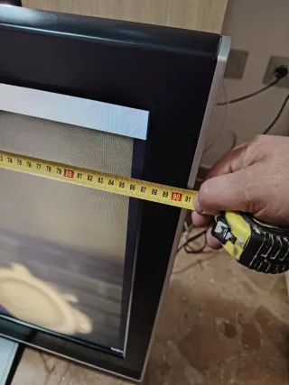 Televisor Toshiba Negro y Plateado