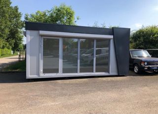 Contenedor amarillo ATSU 220496 B