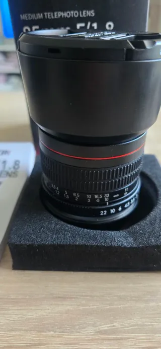 Lente 85mm con Parasol