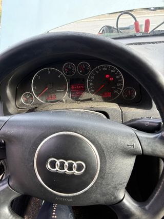 Audi A6 V6 2.5TDI averiado