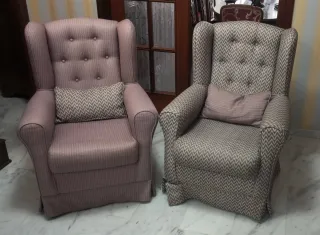 Pareja Sillones Orejeros Tapizado Capitoné