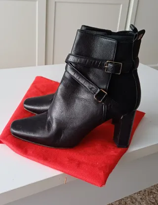 Botines Carolina Herrera Talla 36 Negros