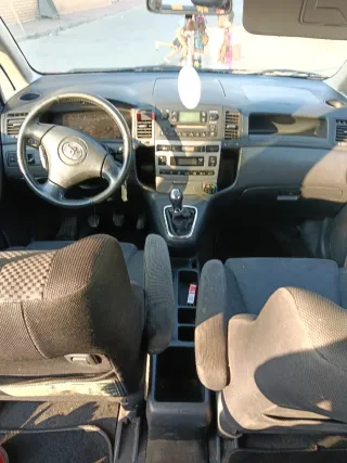 Toyota Corolla 2003